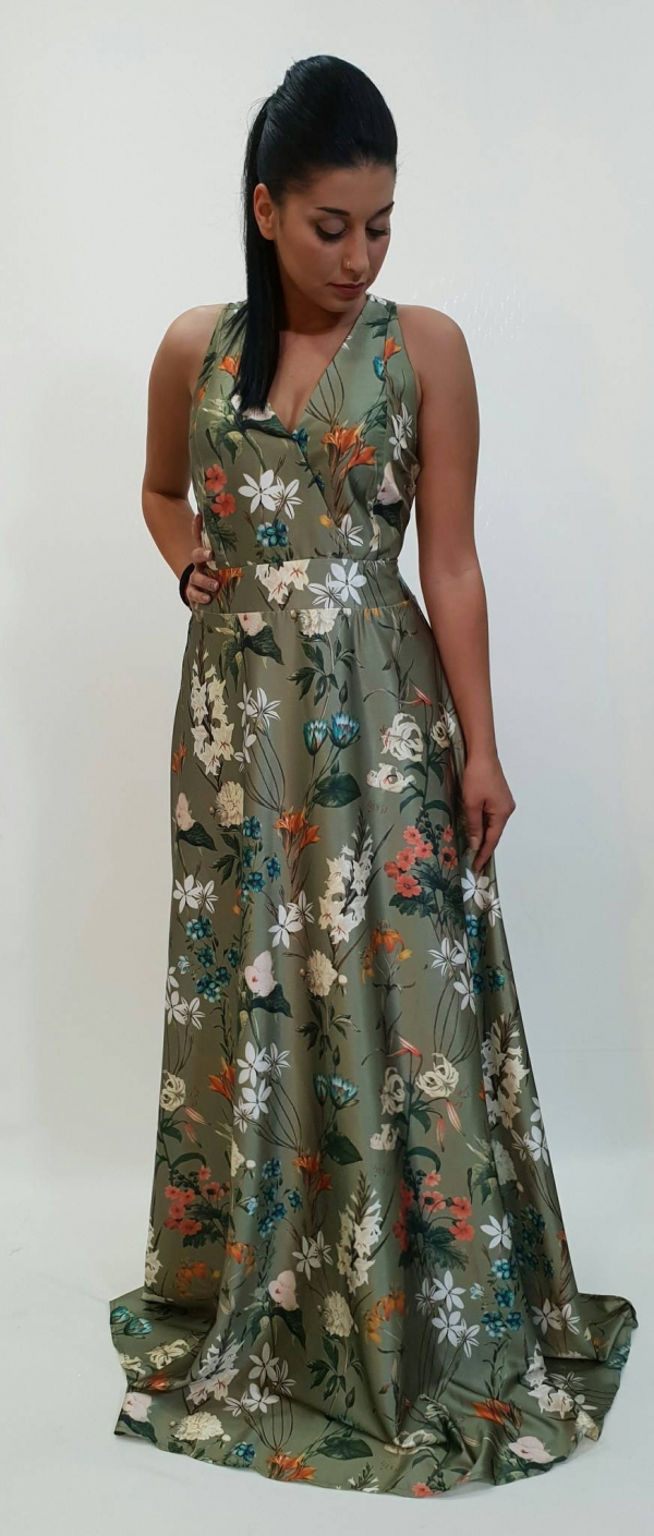 Φόρεμα floral με εντυπωσιακή πλάτη