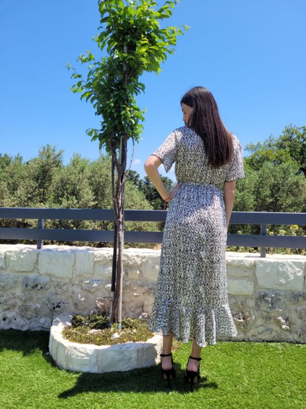 Φόρεμα μίντι ασύμμετρο, κρουαζέ σε εντυπωσιακό σχέδιο - Image 2