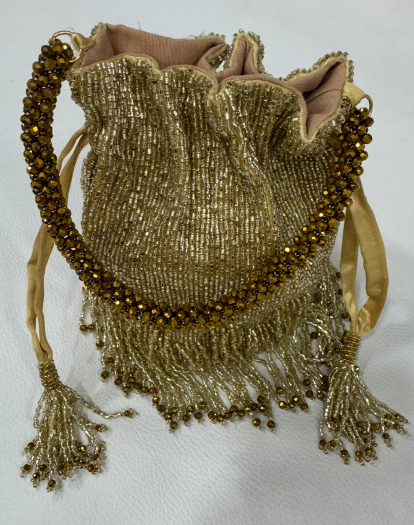 ΒΡΑΔΥΝΟ ΤΣΑΝΤΑΚΙ ΠΟΥΓΚΙ